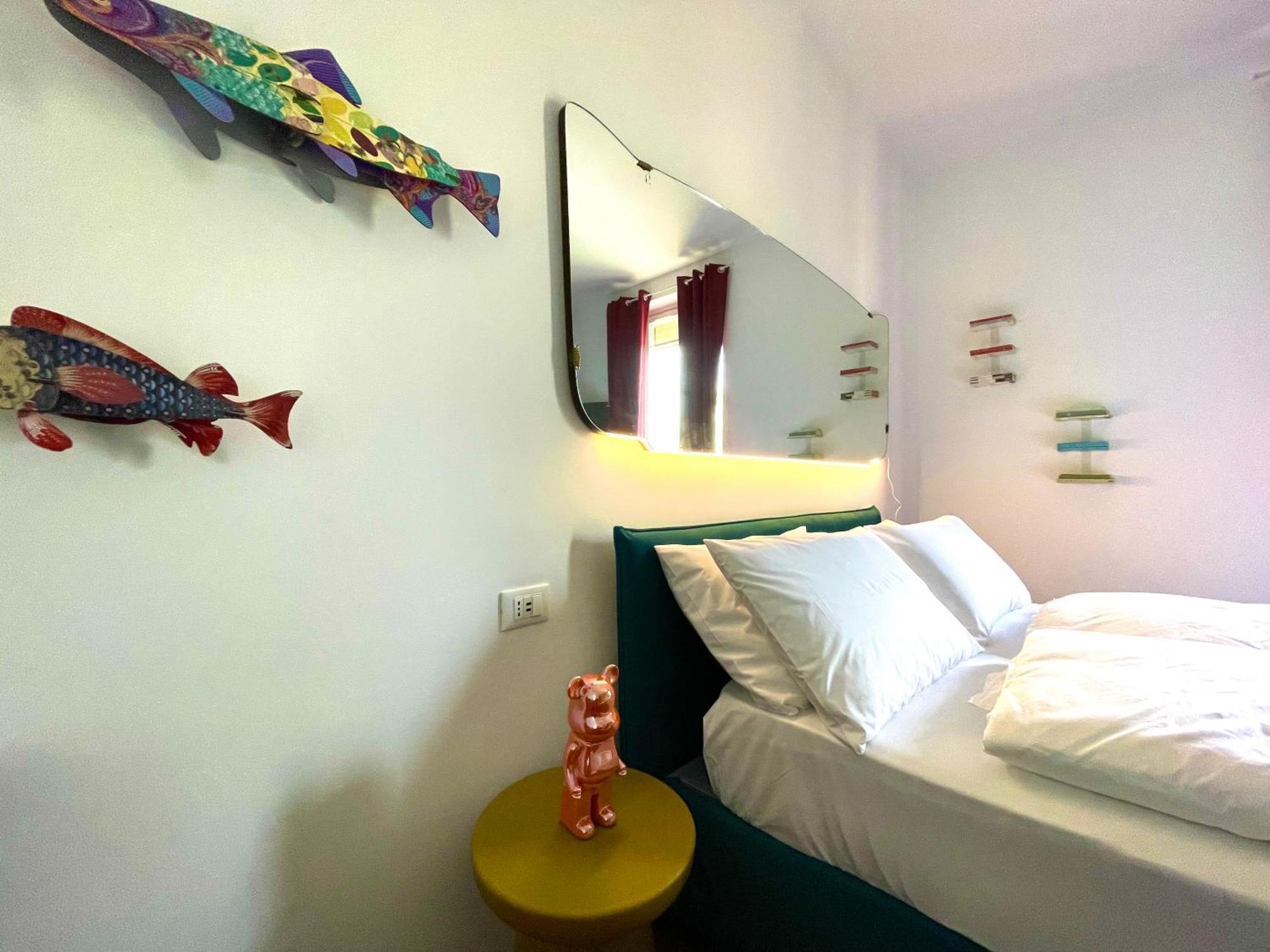 149 Borgo Ticino Suite Attico Di Lusso Con Terrazzo E Parking Privato Pavia Luaran gambar