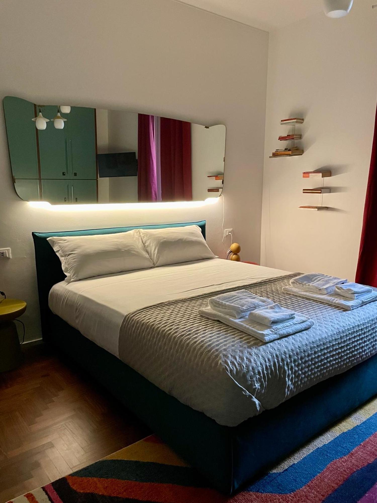 149 Borgo Ticino Suite Attico Di Lusso Con Terrazzo E Parking Privato Pavia Luaran gambar